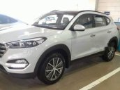 Hyundai Kinh Dương Vương bán Hyundai Tucson 2018 màu trắng + đen bản 2.0 máy xăng đặc biệt