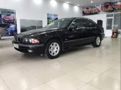 Bán BMW 5 Series 528i 1997, màu đen, giá 175tr