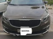 Cần bán Kia Sedona đời 2016, màu nâu, xe gia đình, 980 triệu