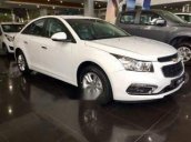 Cần bán xe Chevrolet Cruze LT đời 2018, màu trắng, 525tr