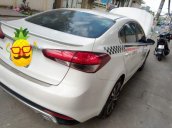 Bán ô tô Kia Cerato năm 2018, màu trắng, nhập khẩu xe gia đình, giá tốt