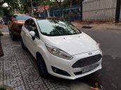 Bán Ford Fiesta đời 2015, màu trắng, giá tốt