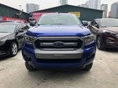 Bán Ford Ranger XLS 2.2AT, model 2017 cực đẹp, tư nhân 1 chủ, chạy chuẩn 44000km