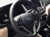 Cần bán gấp Hyundai Tucson 2.0 AT đời 2018, không đâm đụng ngập nước, bao check hãng