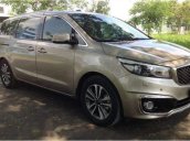 Bán Kia Sedona sản xuất 2017, màu vàng cát