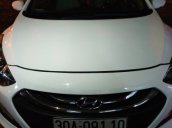 Cần bán Hyundai i30 1.6 AT đời 2013, màu trắng chính chủ
