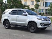 Cần bán Toyota Fortuner 2.5 G 2015, màu bạc còn mới