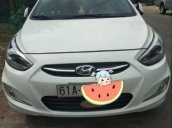 Cần bán Hyundai Accent sản xuất 2015, màu trắng, xe nhập như mới