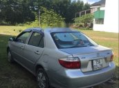 Cần bán Toyota Vios MT đời 2004, màu bạc, xe từ trong ra ngoài dùng bình thường