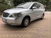 Cần bán xe Ssangyong Stavic sản xuất năm 2008, màu bạc, xe nhập số sàn