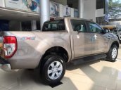 Bán Ford Ranger XLT đời 2018, màu vàng, nhập khẩu