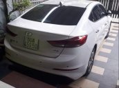 Bán xe Hyundai Elantra 1.6AT 2018, màu trắng, 640 triệu