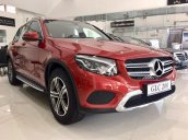 Bán xe Mercedes GLC200 mới màu đỏ, nội thất đen ở Phan Rang, Ninh Thuận, giao ngay tận nơi