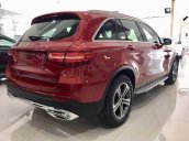 Bán xe Mercedes GLC200 mới màu đỏ, nội thất đen ở Phan Rang, Ninh Thuận, giao ngay tận nơi