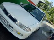 Cần bán lại xe Mitsubishi Lancer MT năm sản xuất 2000, màu trắng, máy phun xăng không hao xăng