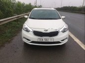 Cần bán gấp Kia K3 2015, màu trắng giá cạnh tranh