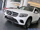 Cần bán xe Mercedes năm 2018, màu trắng, giá tốt