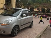 Gia đình bán Chevrolet Spark năm 2011, màu bạc, xe nhập