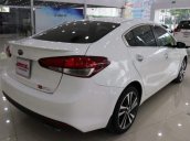 Bán xe Kia Cerato 1.6AT sản xuất năm 2017, màu trắng giá cạnh tranh