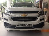 Cần bán Chevrolet Trailblazer năm 2018, màu trắng, xe nhập, giá tốt
