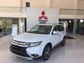 Cần bán xe Mitsubishi Outlander sản xuất 2019, màu trắng, giá tốt