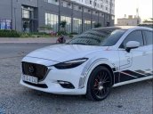 Bán Mazda 3 năm sản xuất 2017, màu trắng