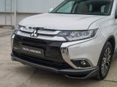 Cần bán xe Mitsubishi Outlander sản xuất 2019, màu trắng, giá tốt