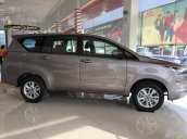 Bán xe Toyota Innova số sàn, giá đang tốt + BHVC