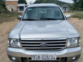 Cần bán gấp Ford Everest MT 2005, xe đẹp