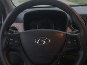 Cần bán Hyundai Grand i10 đời 2014, màu bạc, nhập khẩu nguyên chiếc, giá tốt