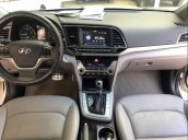 Cần bán Hyundai Elantra GLS 2.0AT đời 2016, màu trắng, giá tốt