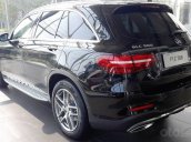 Bán Mercedes GLC300 mới, màu đen, nội thất đen ở Buôn Ma Thuột, Đắk Lắk, giao ngay cho khách chơi tết