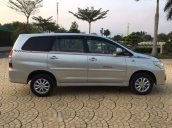 Bán Toyota Innova đời 2014, màu bạc, giá chỉ 565 triệu