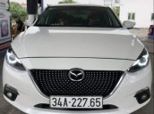 Cần bán gấp Mazda 3 năm sản xuất 2015, màu trắng, giá chỉ 576 triệu