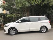 Cần bán xe Kia Sedona đời 2016, màu trắng, xe gia đình