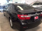 Cần bán gấp Toyota Camry 2.0 E sản xuất 2012, màu đen