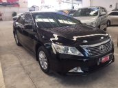 Cần bán gấp Toyota Camry 2.0 E sản xuất 2012, màu đen