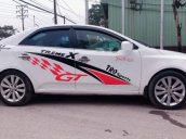 Bán xe Kia Forte đời 2011 số sàn, hồ sơ cầm tay vào tên trong ngày