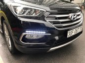 Cần bán lại xe Hyundai Santa Fe 2.4L 4WD đời 2017, màu đen