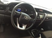 Toyota Tân Cảng - Innova số sàn - ưu đãi lớn, chỉ 200tr nhận xe, Hotline 0933000600