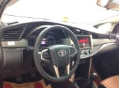 Toyota Tân Cảng - Innova số sàn - ưu đãi lớn, chỉ 200tr nhận xe, Hotline 0933000600