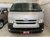 Bán ô tô Toyota Hiace dầu năm 2014, màu bạc, xe nhập khẩu, giá giảm đặc biệt