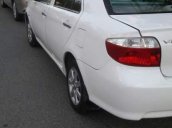 Cần bán gấp Toyota Vios G đời 2003, màu trắng, xe nhập, xe đang hoạt động