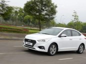 Cần bán Hyundai Accent 2018, màu trắng, nhập khẩu nguyên chiếc