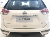 Bán xe Nissan X trail 2.0 Premium 2018, màu trắng, giá chỉ 880 triệu