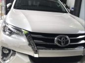 Cần bán xe Toyota Fortuner năm 2018, xe mới như xe hãng, chưa 1 vết trầy