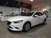 Bán xe Mazda 6 2.0 2015, màu trắng như mới