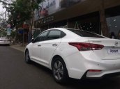 Cần bán Hyundai Accent sản xuất năm 2018, màu trắng, giá tốt