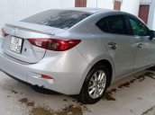 Cần bán Mazda 3 đời 2017, màu bạc, giá tốt