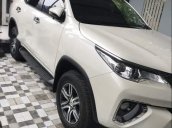 Cần bán xe Toyota Fortuner năm 2018, xe mới như xe hãng, chưa 1 vết trầy